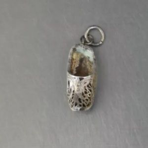 🌟Sterling Silver Filigree Clog Charm